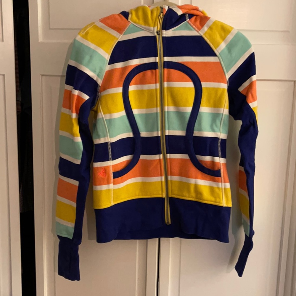 Lululemon Seawheeze Hoodie size 4 EUC!
